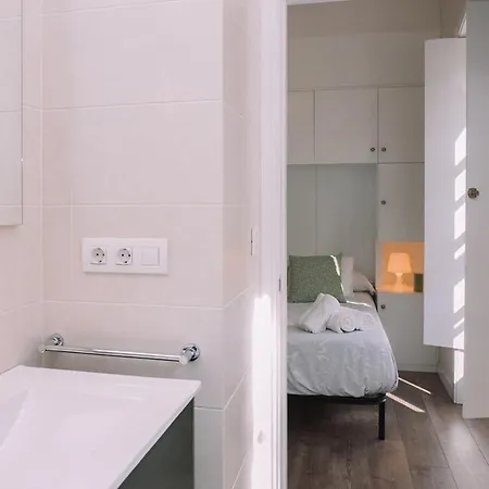 Brillo De Desde La Ventana By Apartament